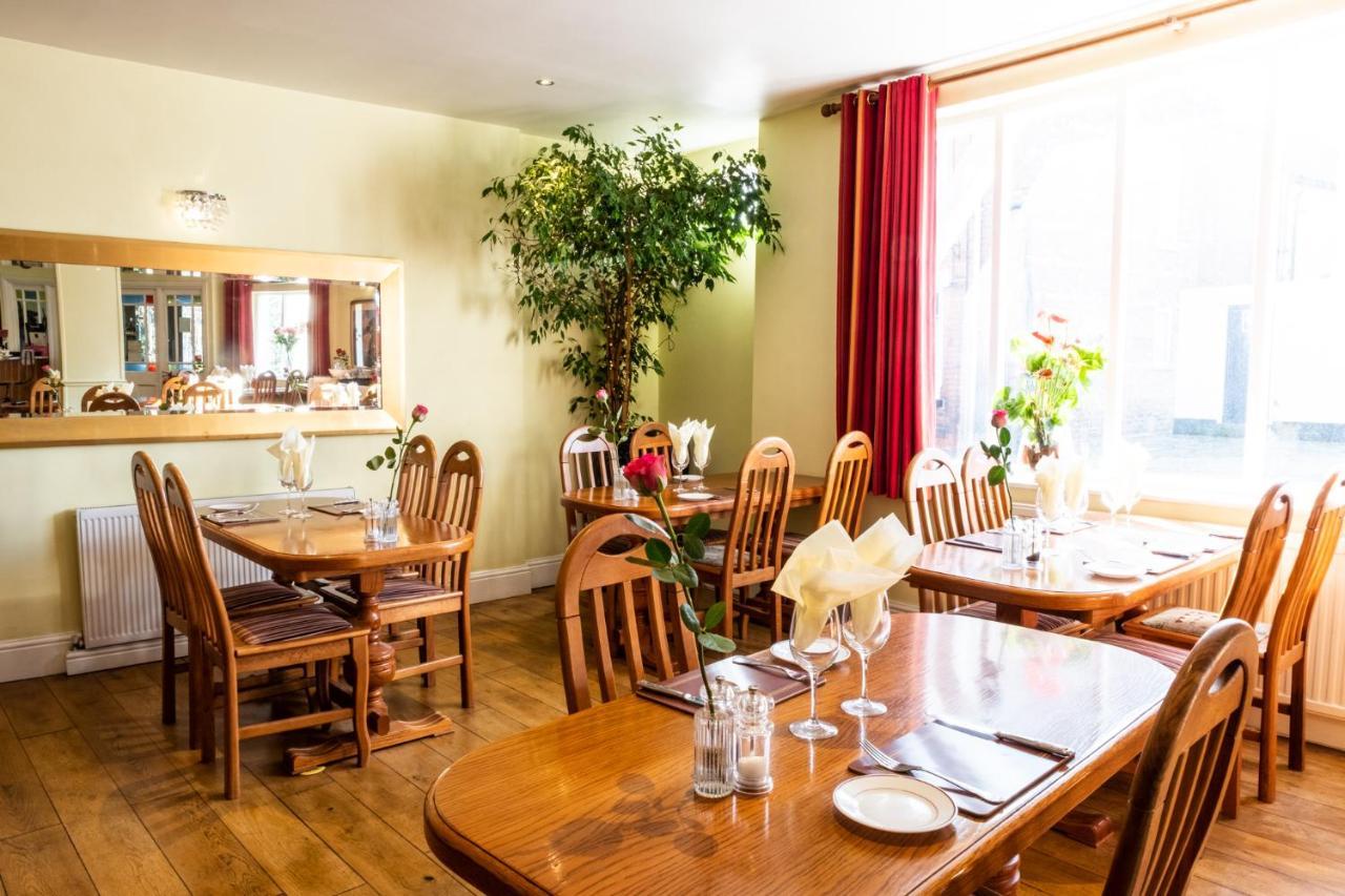 בברלי The Tudor Rose Hotel מראה חיצוני תמונה